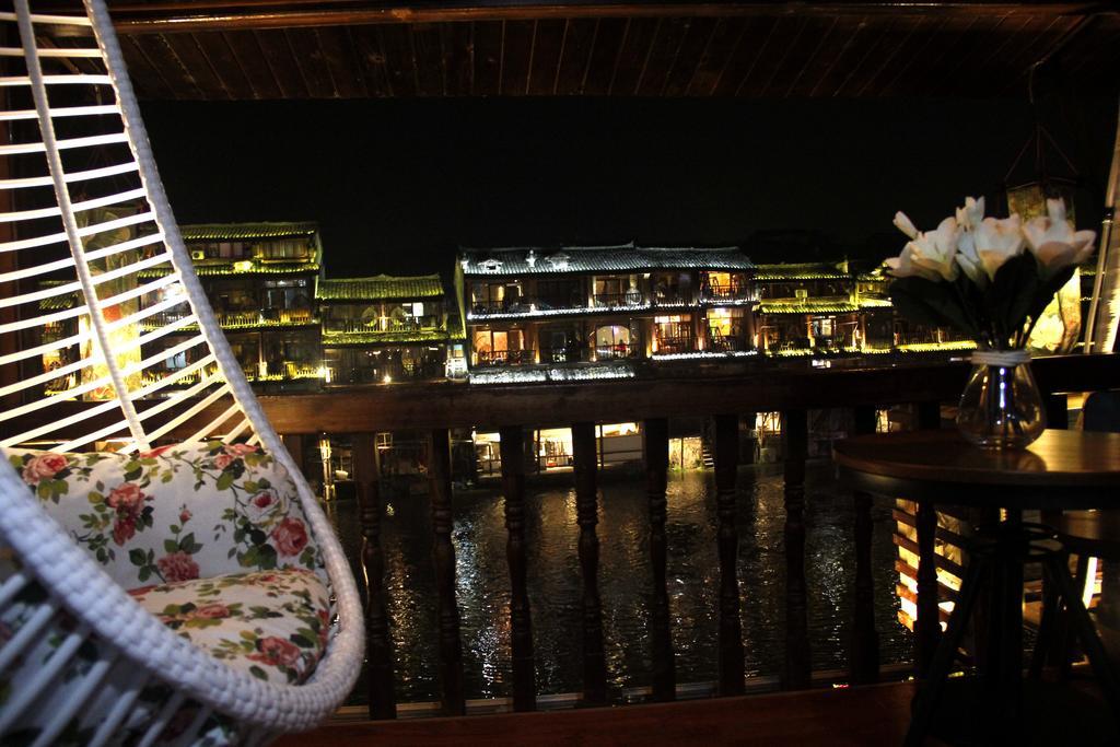 Fenghuang 1St Apartment Exterior foto